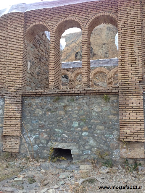 ساختمان های جانبی کاخ ناصرالدین شاهی شهرستانک